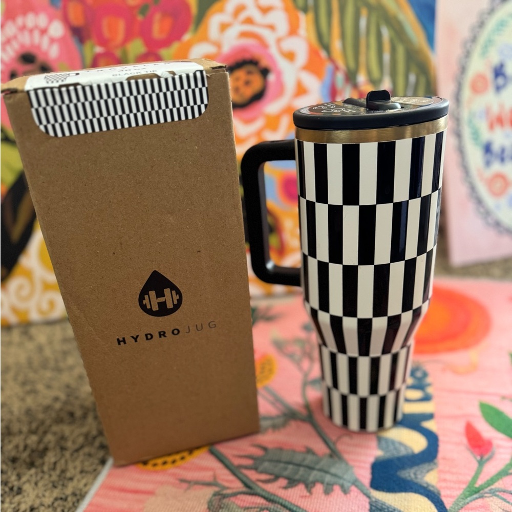 HydroJug 40oz Traveler Tumbler in the "Black Tie" pattern